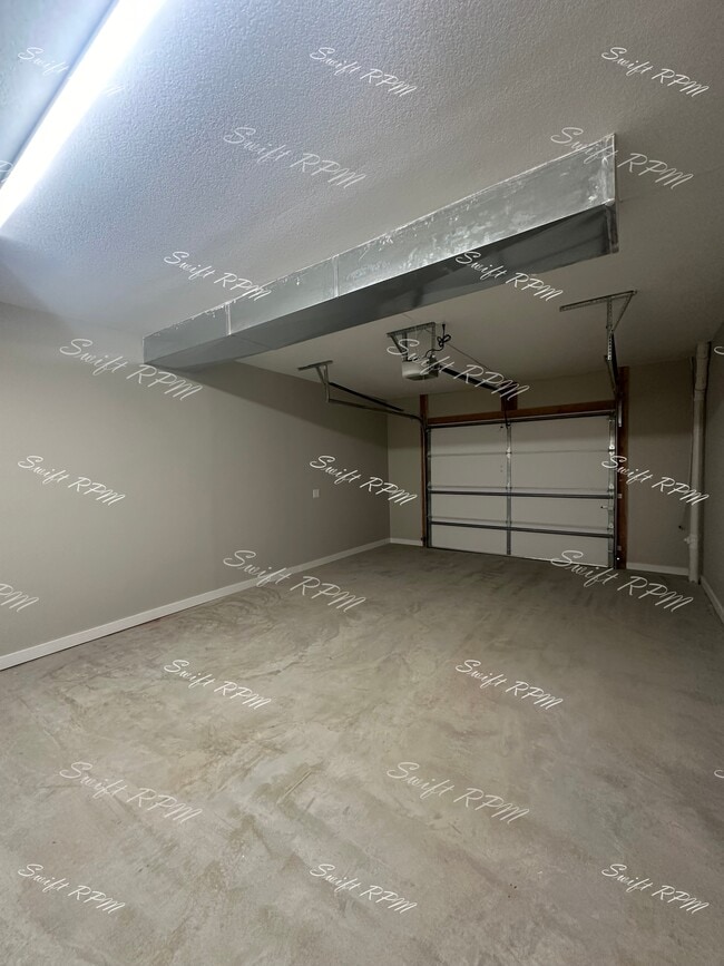 Building Photo - 119 Kickapoo St
