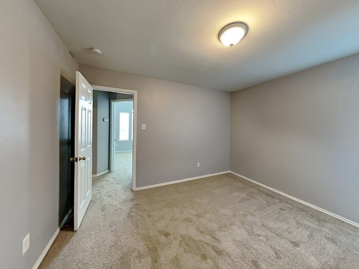 Building Photo - 1105 Chute 1 Ct