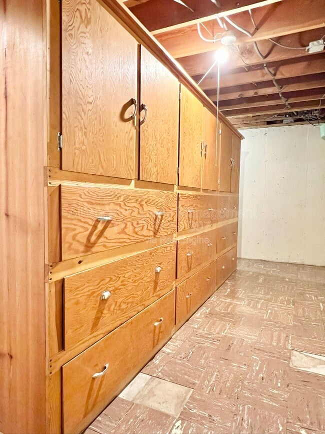 Building Photo - 401 Cheyenne Blvd