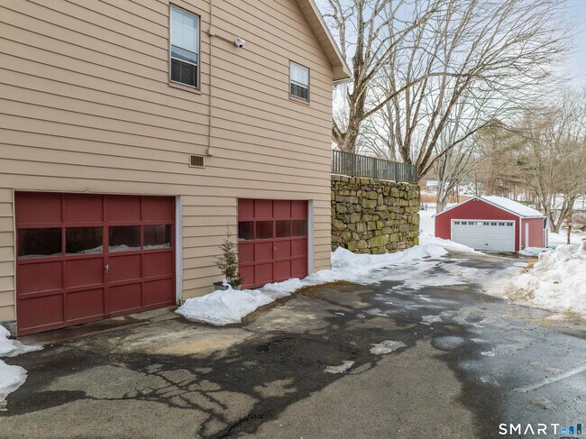 Building Photo - 263 Seymour Rd