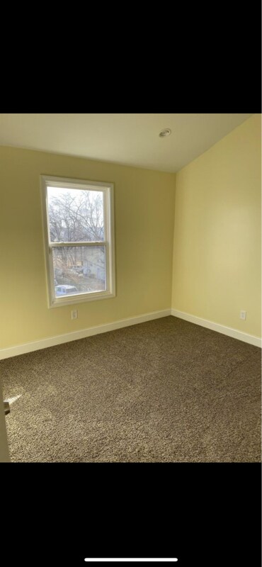 Building Photo - 3731 E 9th St