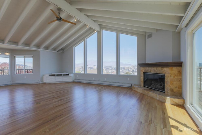 Building Photo - 740 Rhode Island St