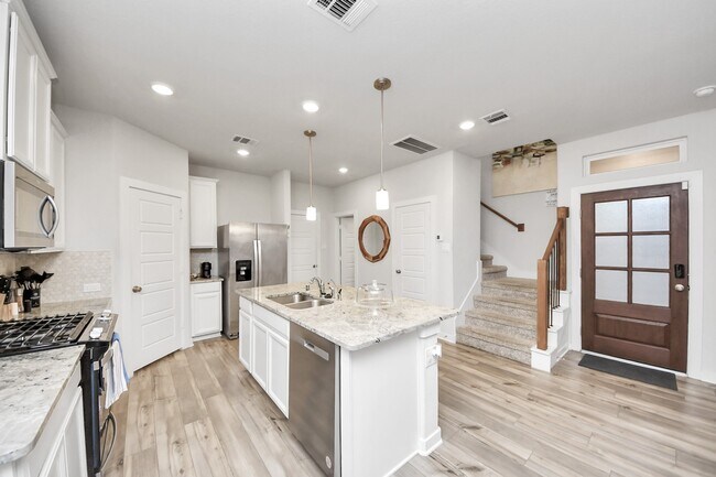 Building Photo - 8207 Rising Stream Dr