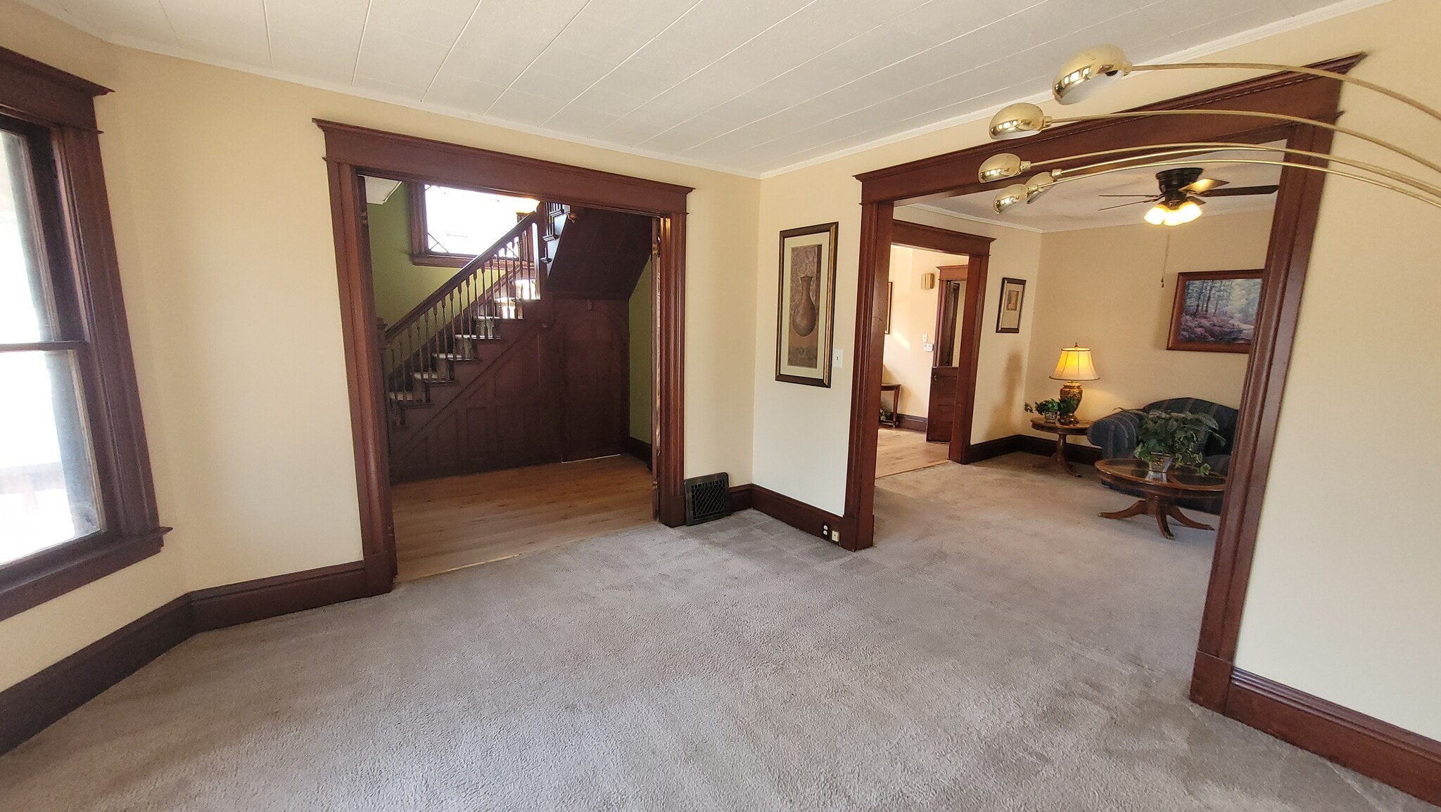 Building Photo - 1822 Charles St