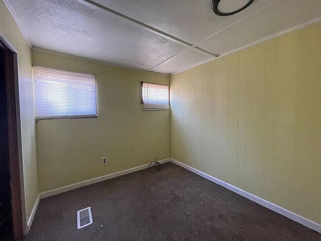 Building Photo - 74 Marcie Rd