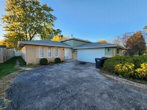 Building Photo - Welcome to the heart of South Holland’s Ce...