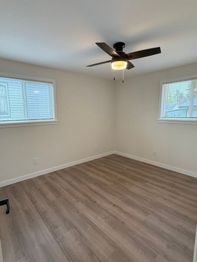Building Photo - 2Bd/1Ba Renton House