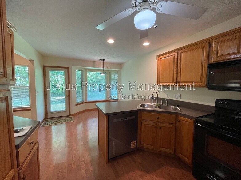 Building Photo - 6228 Cross Bend Ct