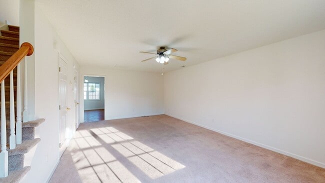 Building Photo - 216 Smallwood Rd