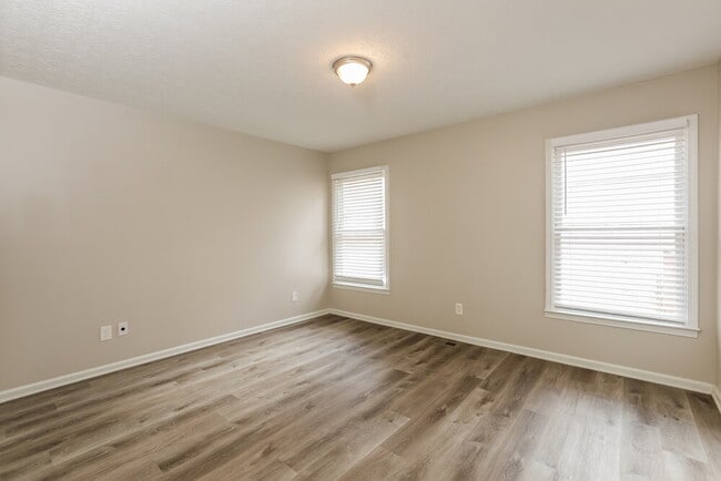 Building Photo - 9704 Squirrel Wood Run