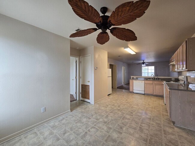 Building Photo - 2309 Terrace Dr