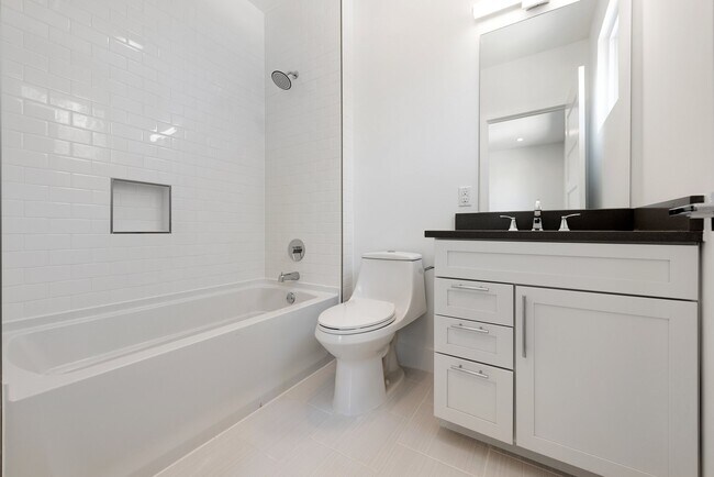 Building Photo - 3107 Walling Dr