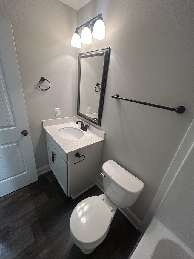 Building Photo - 1176 Elizabeth Ln