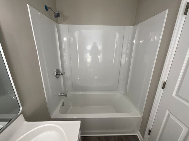 Building Photo - 2709 Ingleside Dr