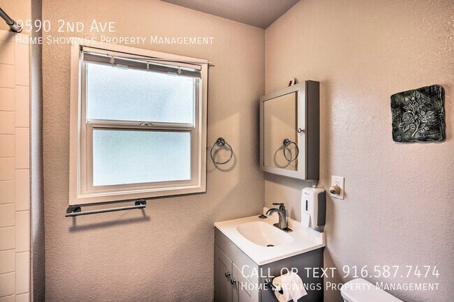 Building Photo - 9590 2nd Ave