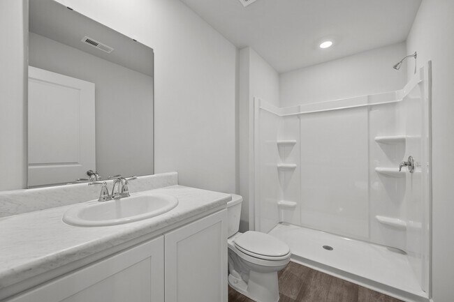 Building Photo - 2098 Course Ln