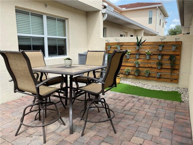 Building Photo - 2923 Puerta Del Sol Blvd