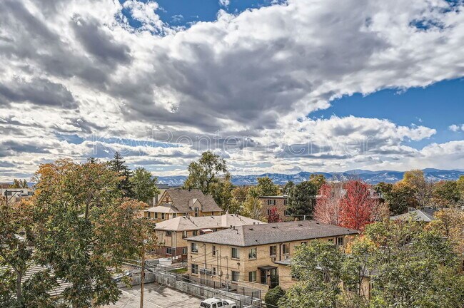 Building Photo - 65 N Clarkson St