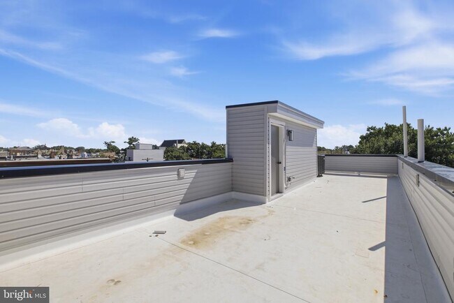 Building Photo - 2554 N 12th St