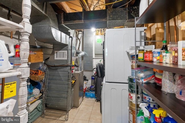 Building Photo - 303 Mt Vernon Ave