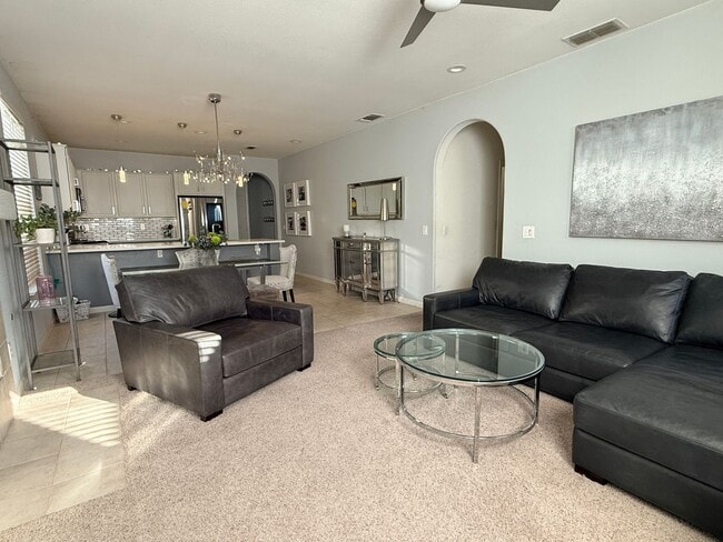 Building Photo - Beautiful 3bd/2ba Natomas Home with 2 Car Garage!