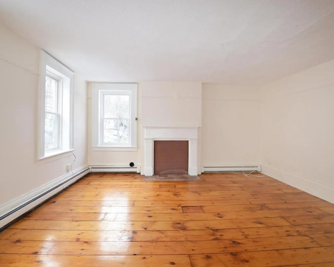 living room - 40 River Rd