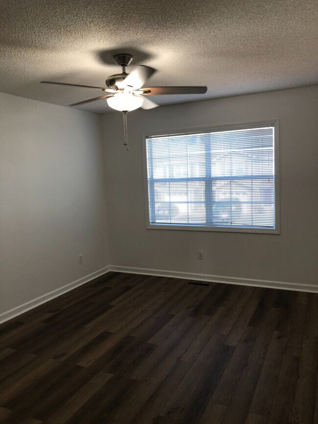 Building Photo - Foxhill Commons - Fresh Paint and New Flooring Throughout!!!