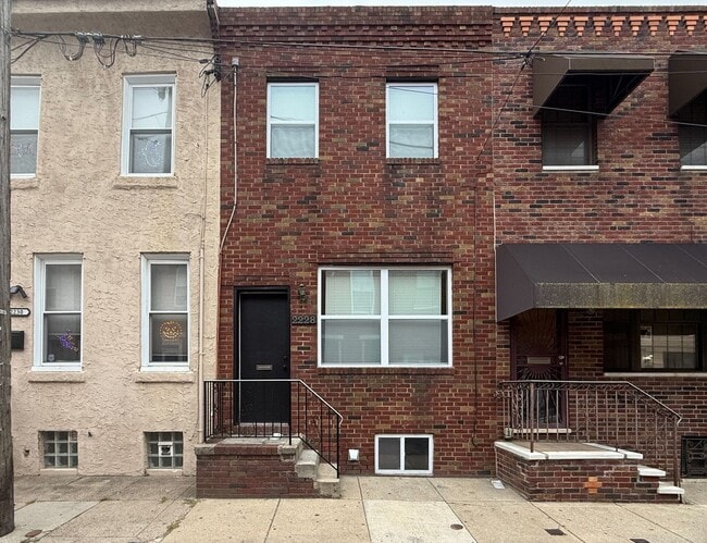 Primary Photo - Just RENOVATED open floorplan 3 BED/1 BA HOME w/ WASHER/DRYER & large PATIO on Great Block in Sou...