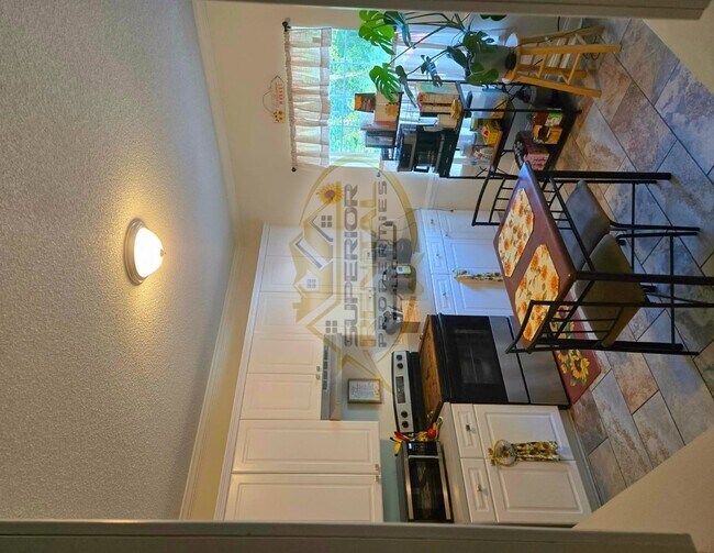 Building Photo - 124 Pickwick Dr