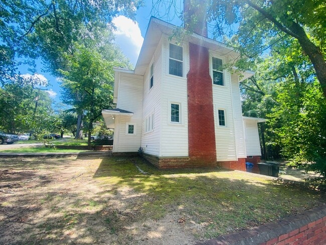 Building Photo - Old Shandon