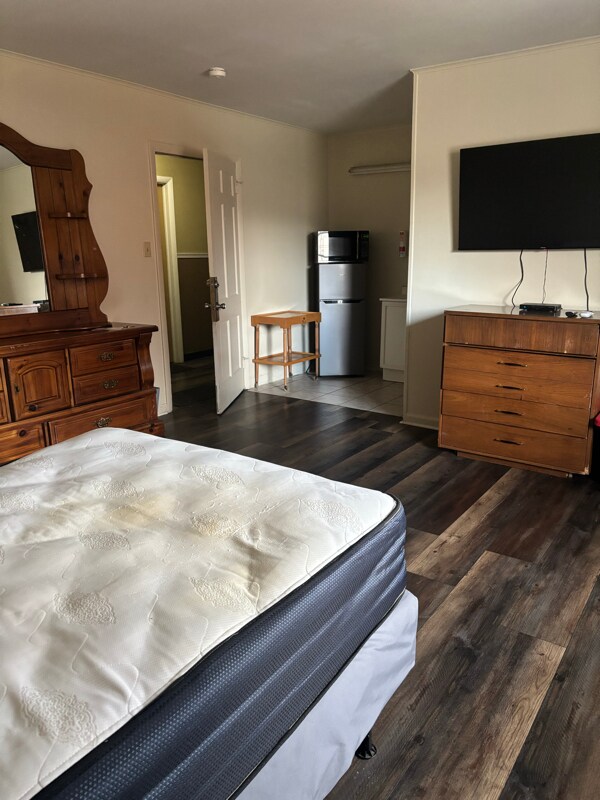 Building Photo - 1635 Centre Ave