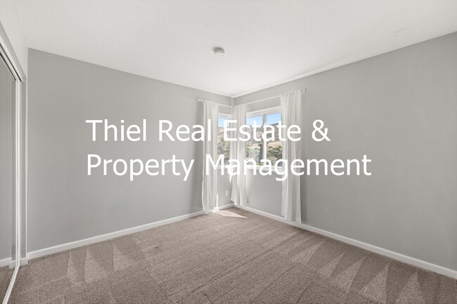 Building Photo - 2983 Flanagan Dr