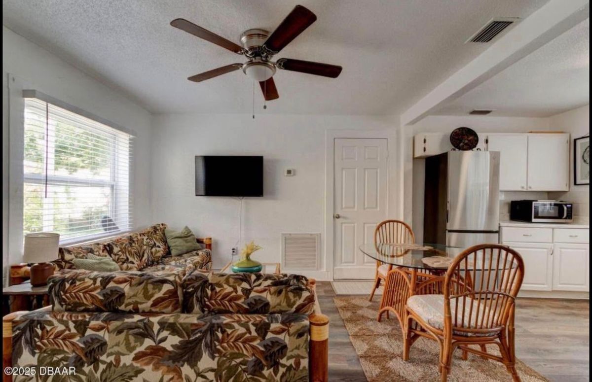 Building Photo - 118 Pierce Ave