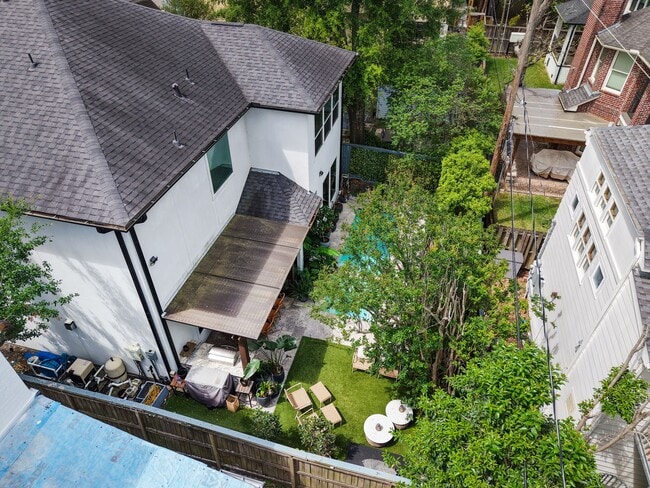 Building Photo - 2518 Southgate Blvd