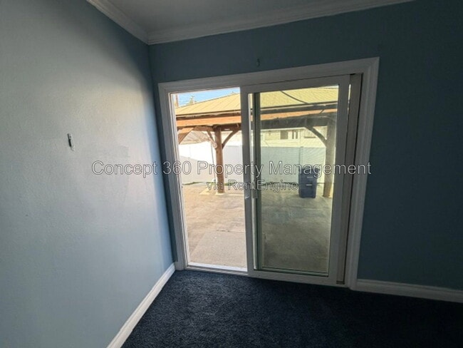 Building Photo - 5029 Fidler Ave