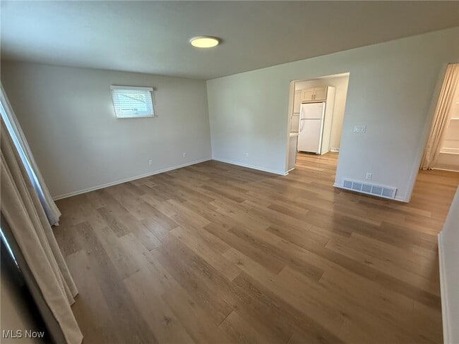 Building Photo - 312 Minnich Ave NE