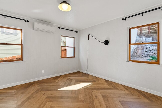 Building Photo - 2130 Apex Ave