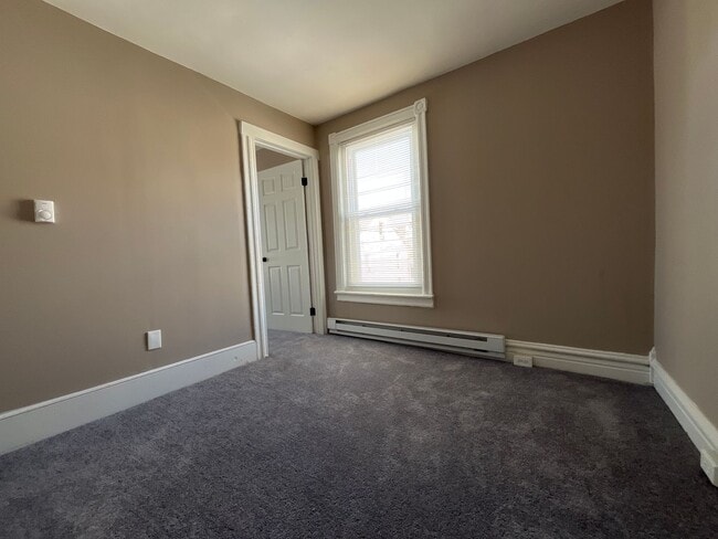 Building Photo - Fully Renovated and Modern 3-Bedroom, 1-Bathroom Rental Home in Center City Allentown,