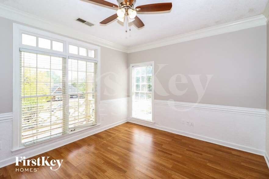 Building Photo - 7780 Hawkcrest Dr