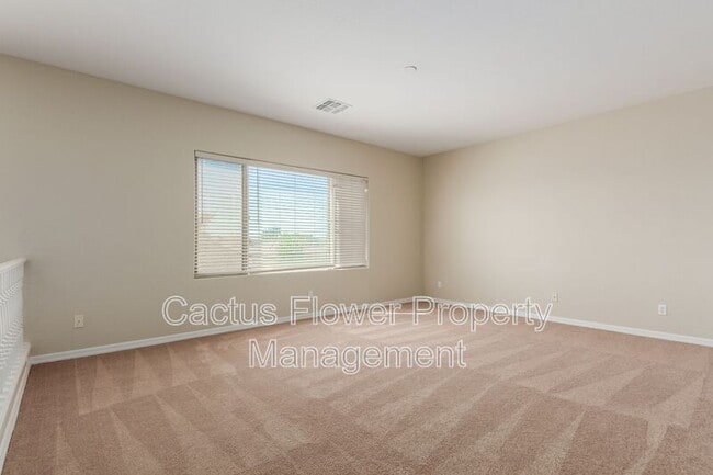 Building Photo - 749 E La Costa Dr