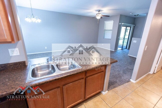 Building Photo - 900 S 94th St