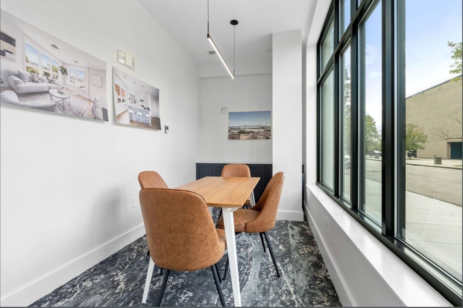 Building Photo - 305 Border St