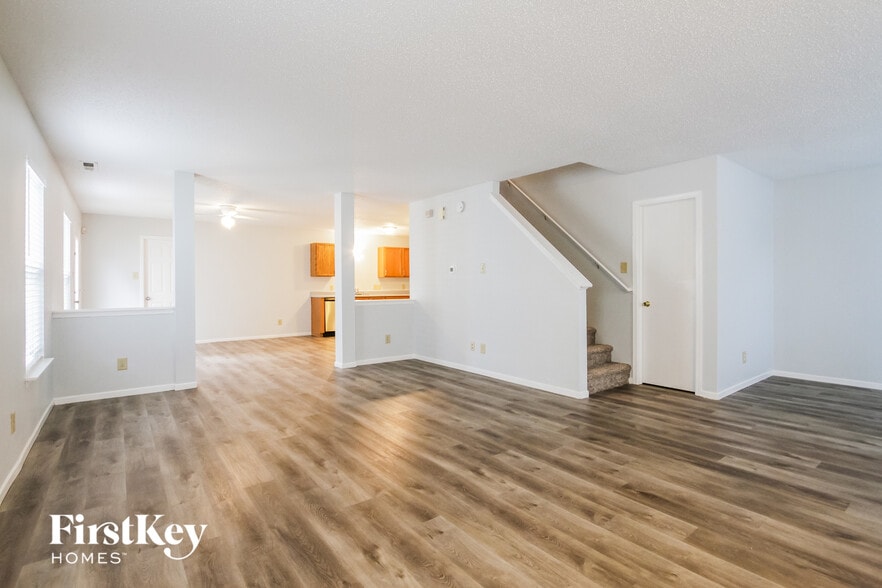 Building Photo - 12662 Courage Crossing