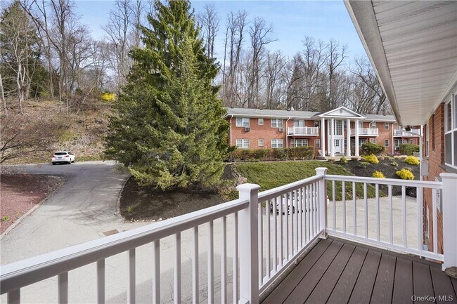 Building Photo - 114 Nottingham Rd