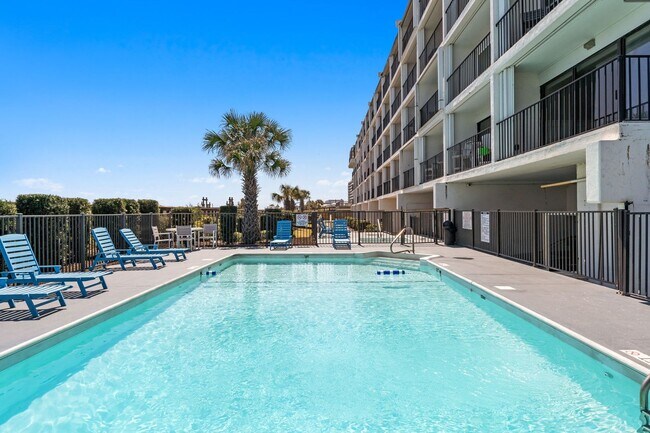 Building Photo - 222 Carolina Beach Ave N