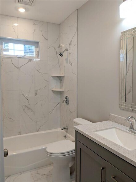 Building Photo - 16 Bowen Ave