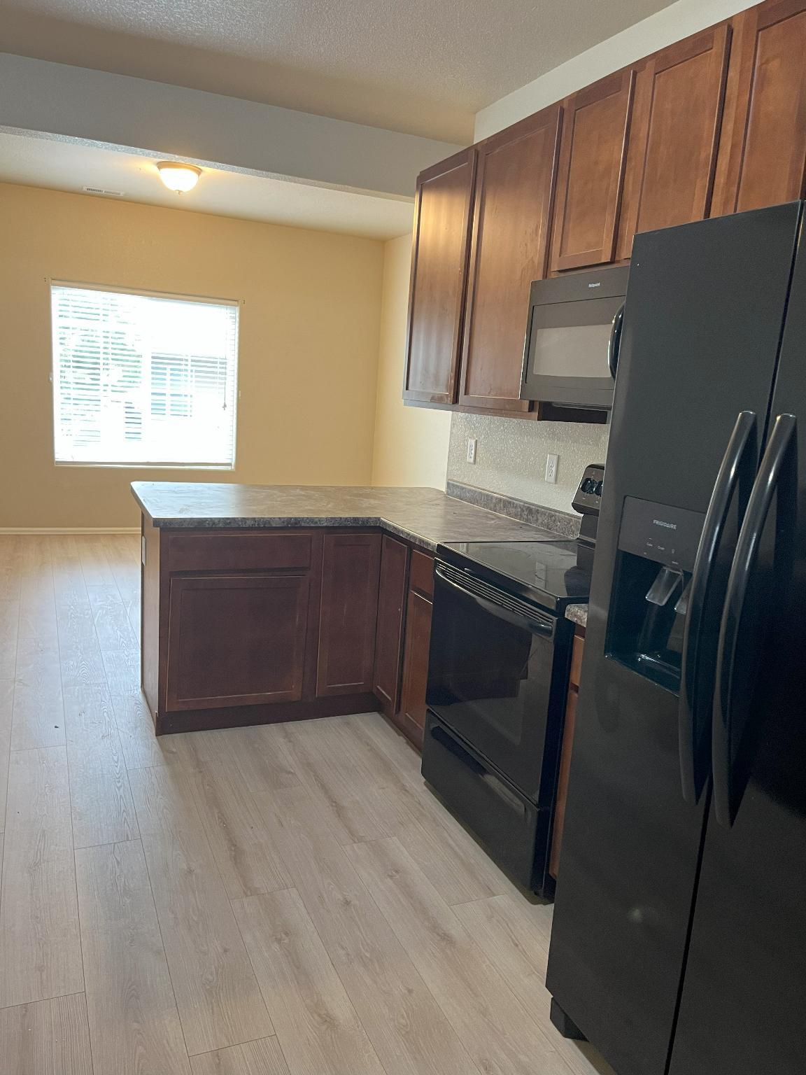 easy flow to dining area - 3070 Harpy Grove