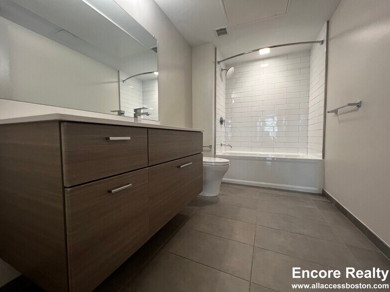 Building Photo - 455 Harvard St