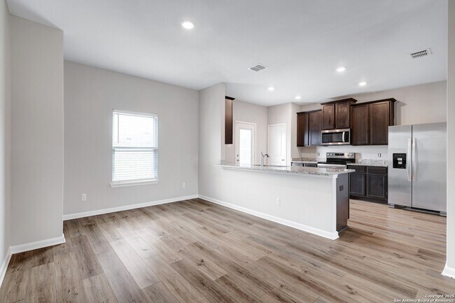 Building Photo - 9226 Bennett Frst
