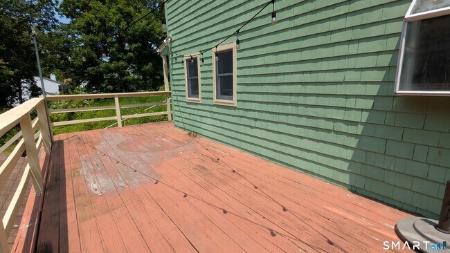 Building Photo - 117 N Taylor Ave